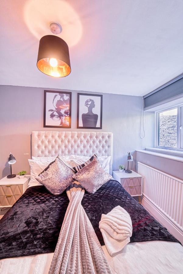 The Stylish Gem Of Bath - Football Table - Sleeps 10 Eksteriør billede